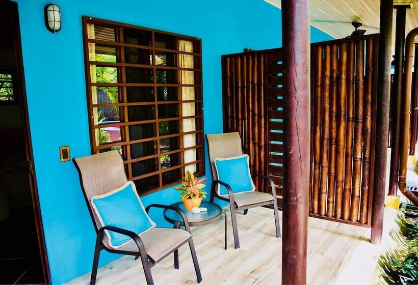 هتل Cabinas D’val