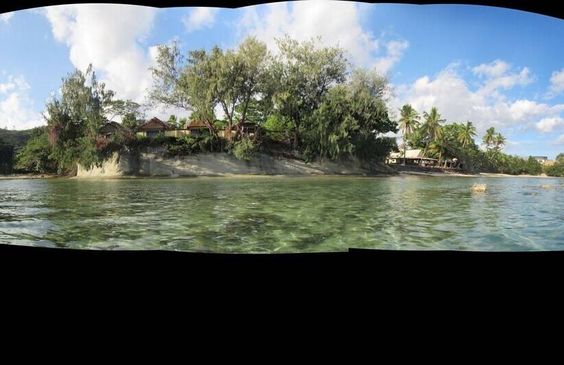 هتل Namolevu Beach Bures