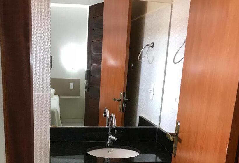 בית מלון כפרי Pousada Vila Do Carmo