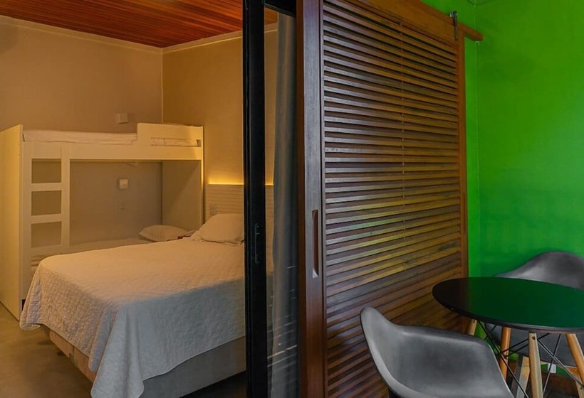 هتل Pousada Vila Jacaa