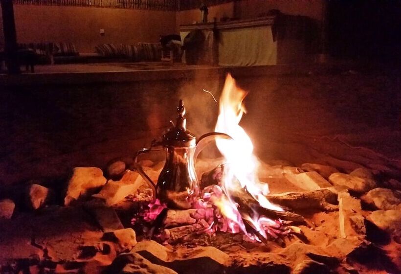 هتل Delight Desert Camp