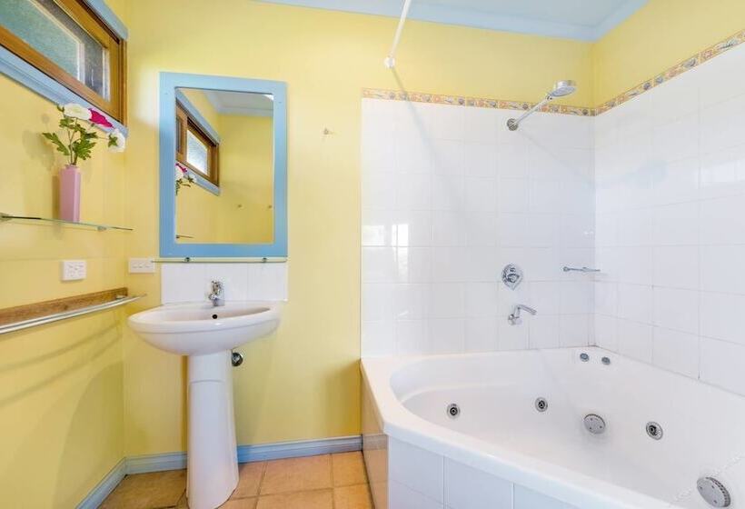 پانسیون Apollo Panorama Guesthouse