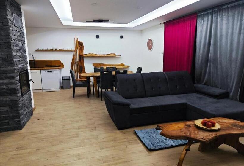 펜션 Chalety Bystrá