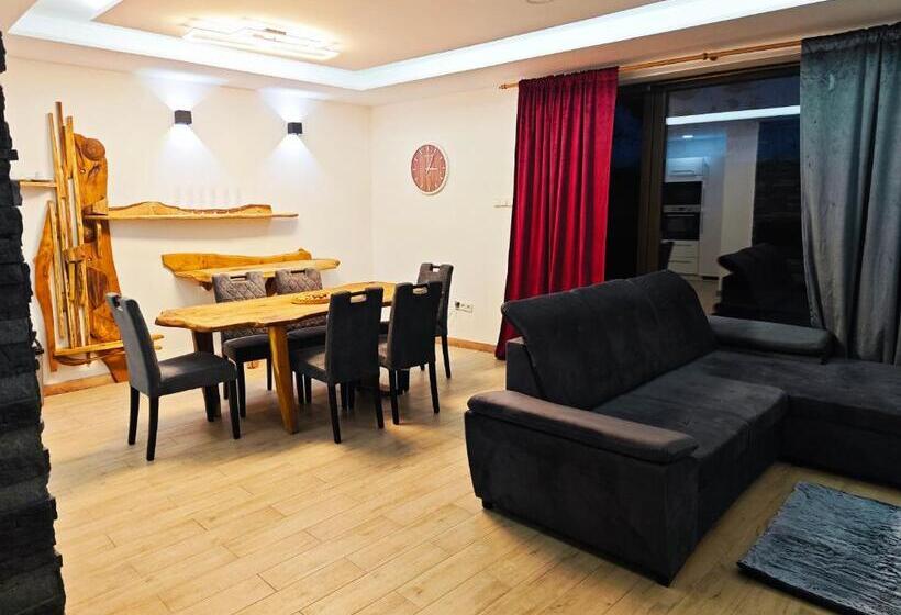 펜션 Chalety Bystrá