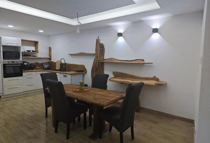 펜션 Chalety Bystrá