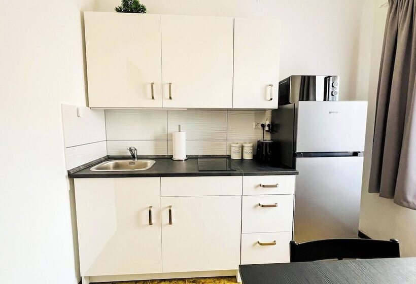 پانسیون Rooms Koblar