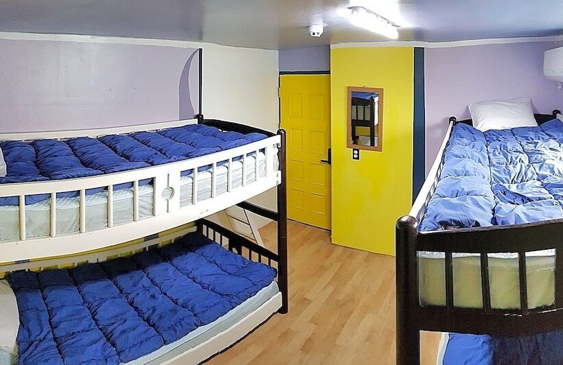 Пансион Santiago Guesthouse Seongsan   Hostel