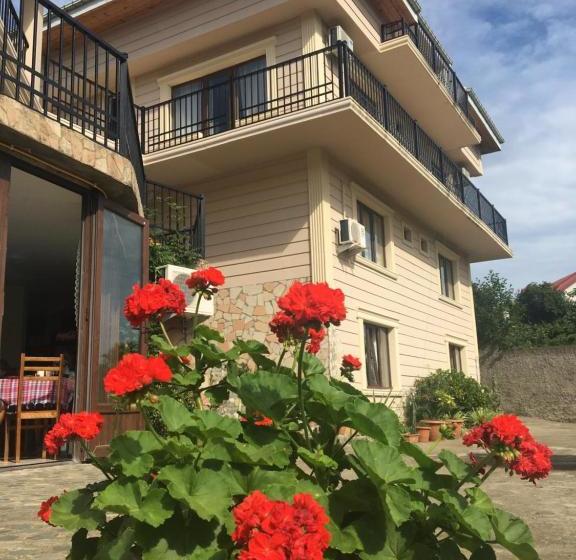 پانسیون Sv Hotel Batumi