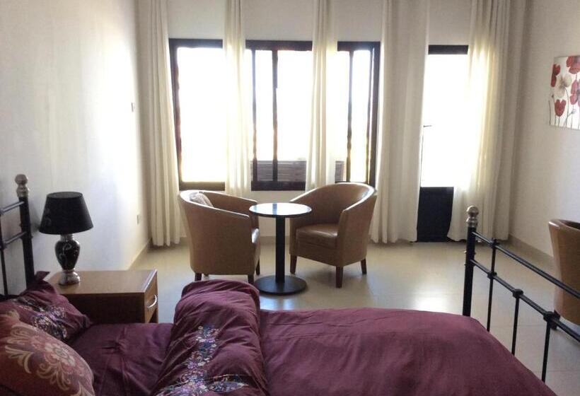 בית מלון כפרי Swiss Boutique