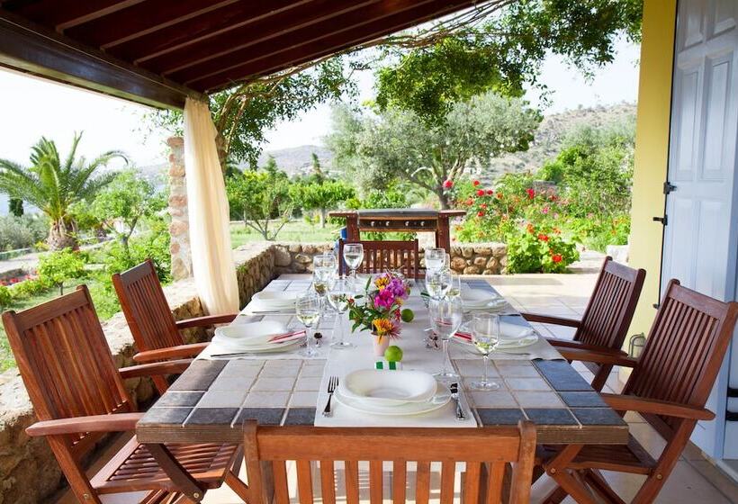 Aelia & Melitta Villas