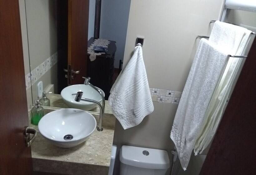 ユースホステル Pousada Valparaiso