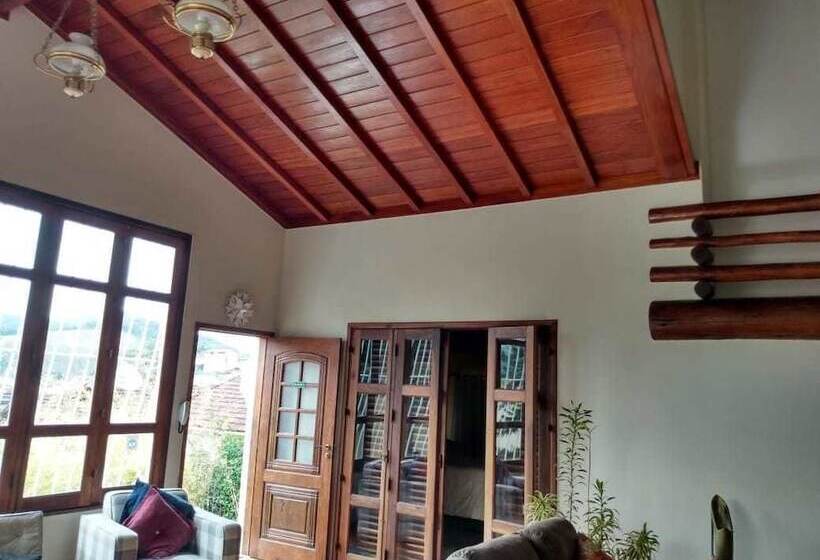 ユースホステル Pousada Valparaiso