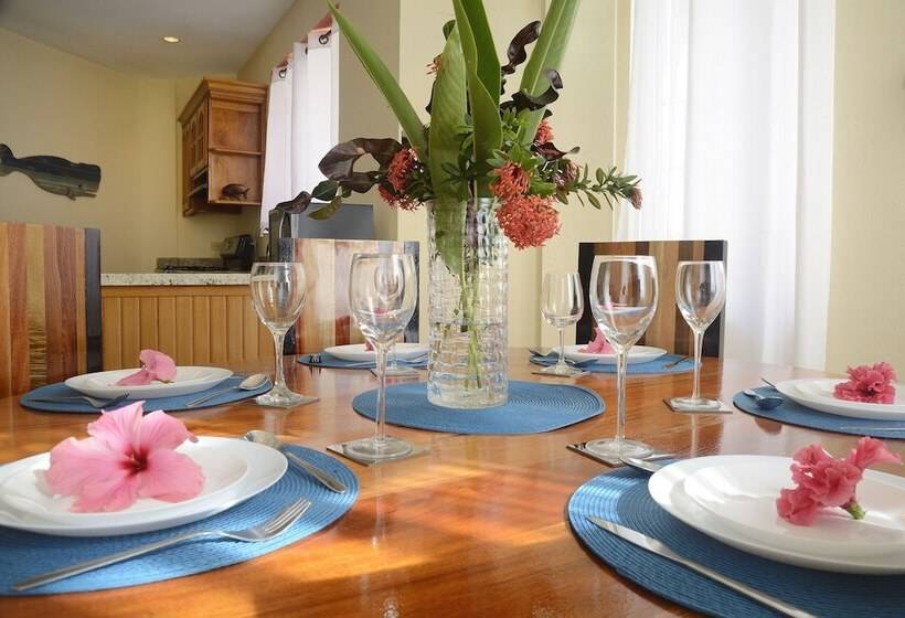 Blue Parrot Beach House