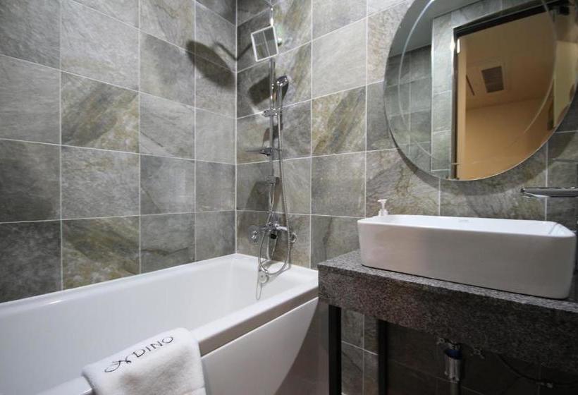 هتل Busan Station Dino