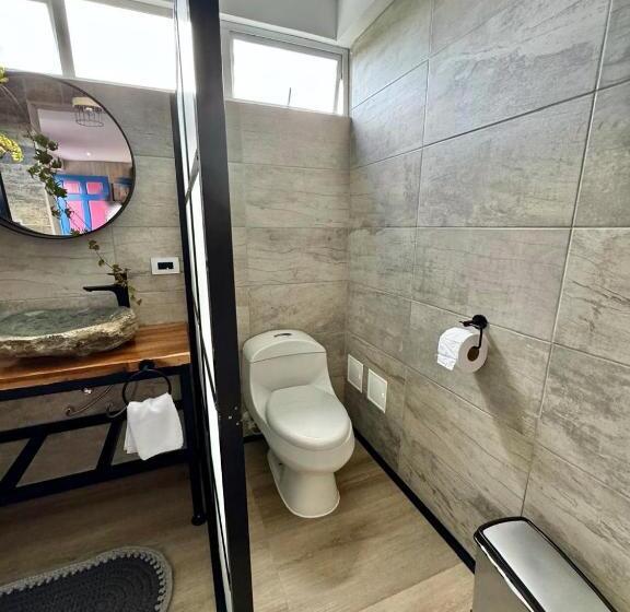 مسافرخانه El Jardin