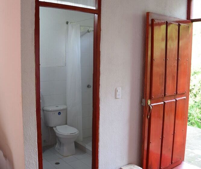 פונדק Finca San Rafael   Cafe Y Cacao