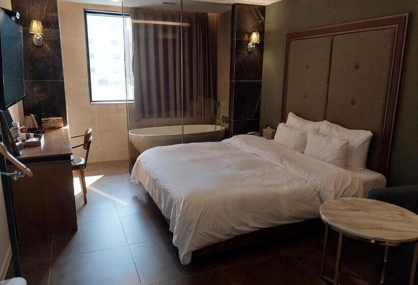 Brown Dot Hotel Busan Station