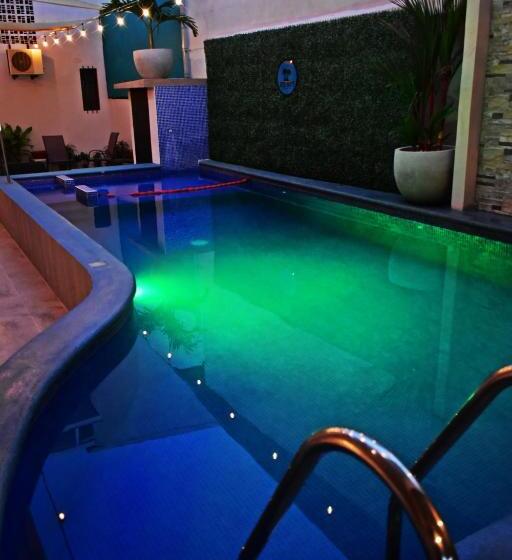 فندق Cabinas Midey