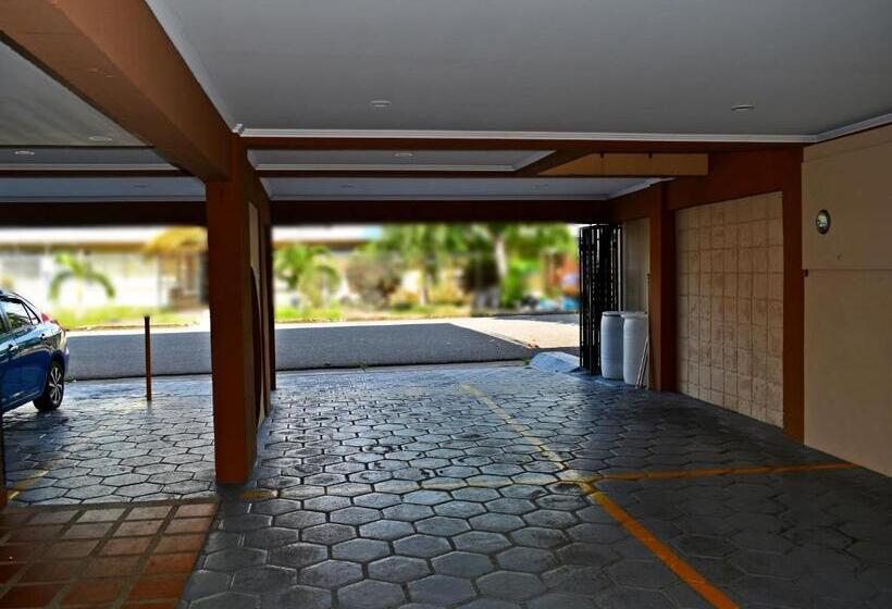 فندق Cabinas Midey