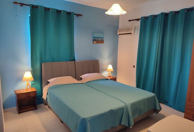 ホテル Dolphin Apartments