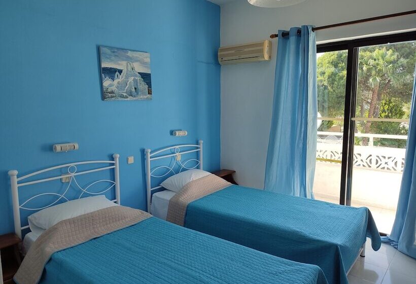 בית מלון כפרי Dolphin Apartments