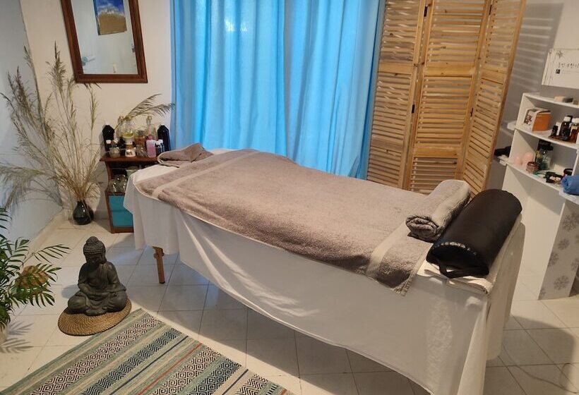 酒店 Dolphin Apartments