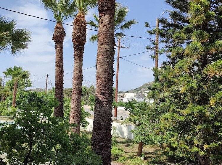 ホテル Dolphin Apartments