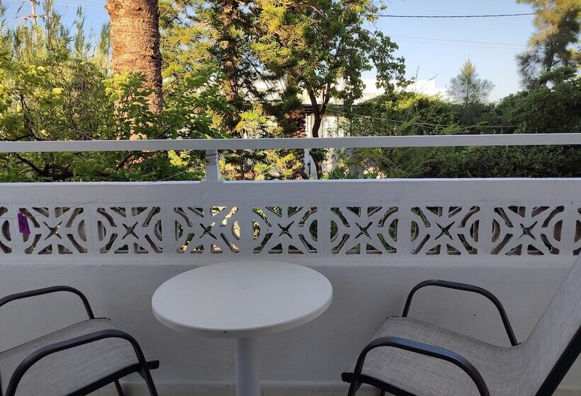 בית מלון כפרי Dolphin Apartments