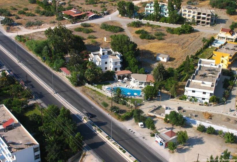 בית מלון כפרי Dolphin Apartments