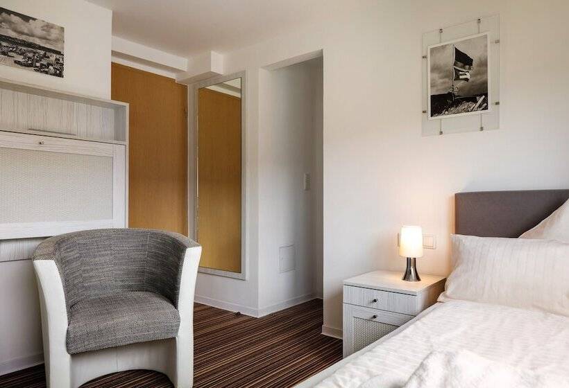 ホテル Felsen Eck