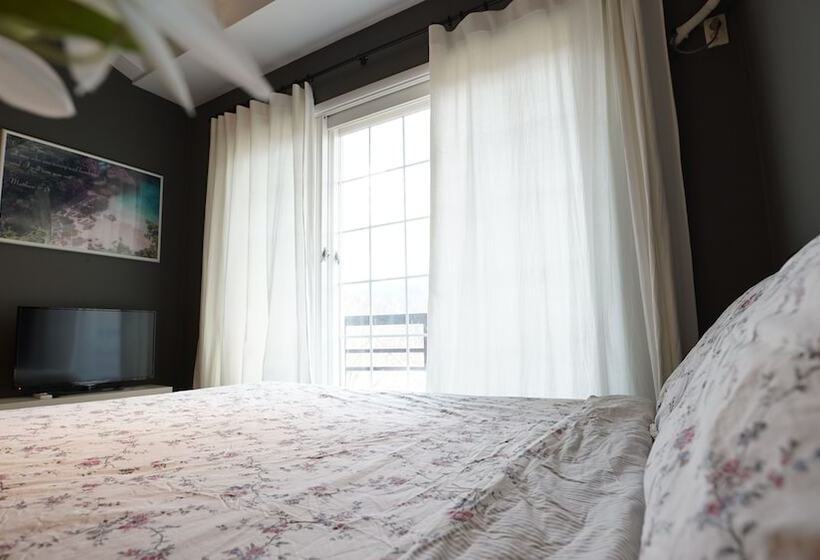 فندق Oikos Leisure Pension