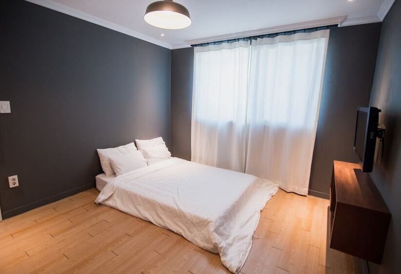 فندق Oikos Leisure Pension