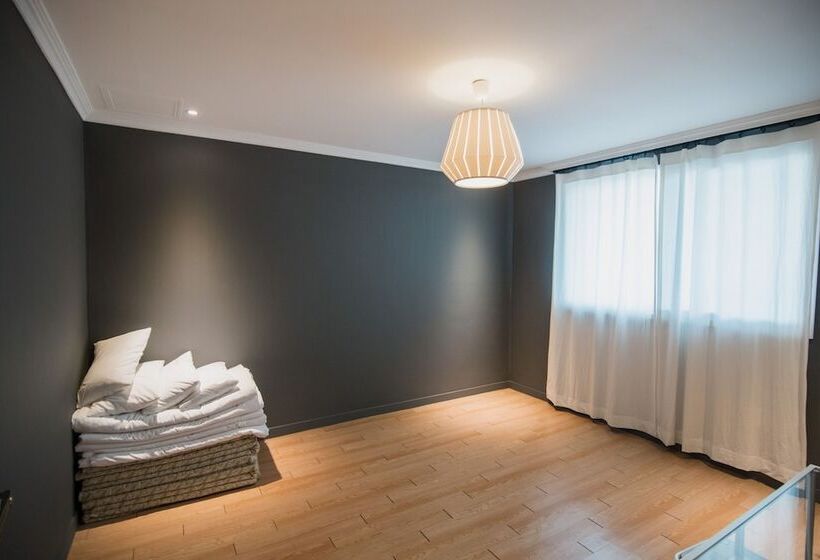 فندق Oikos Leisure Pension