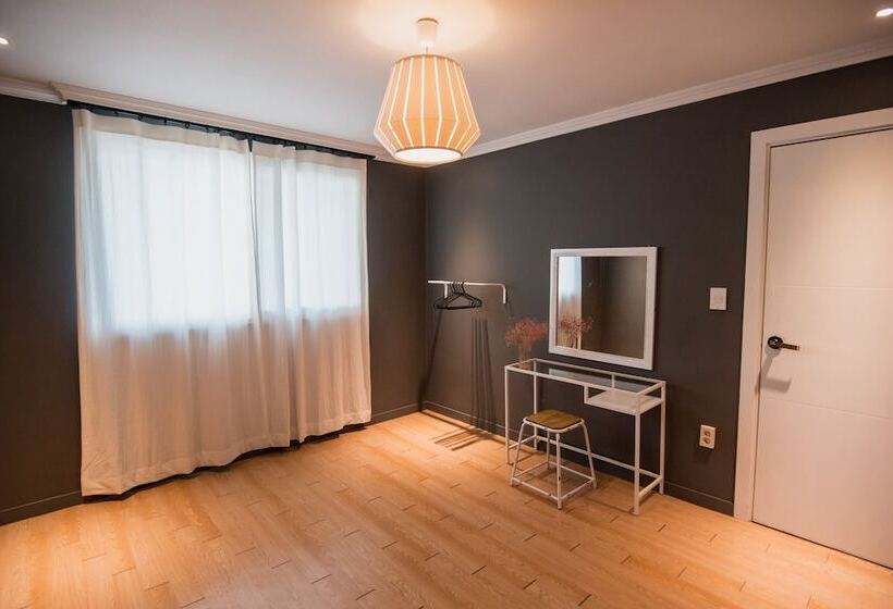 فندق Oikos Leisure Pension