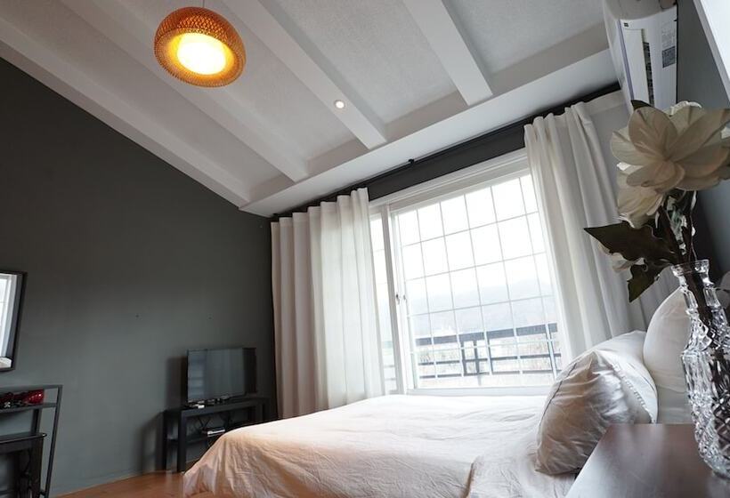 فندق Oikos Leisure Pension