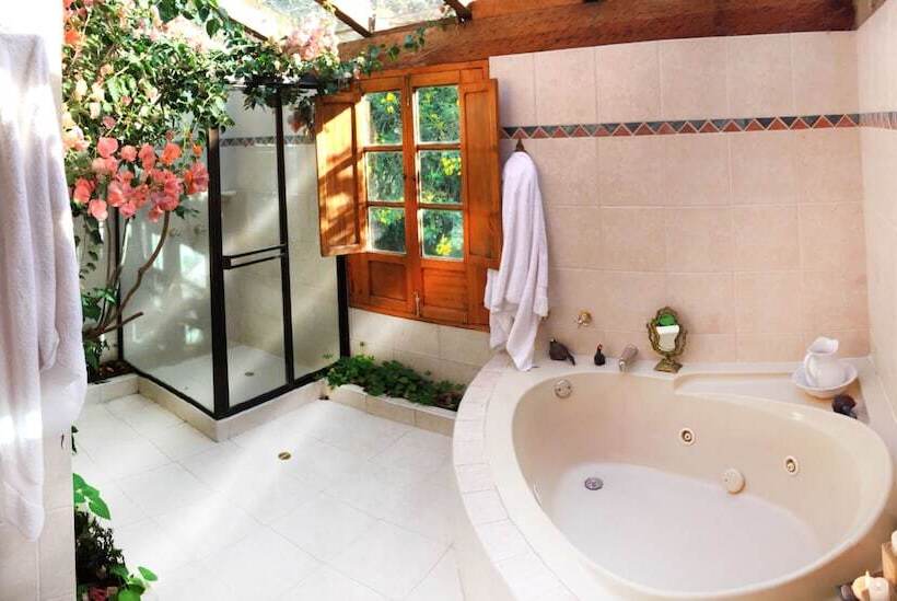 בית מלון כפרי Hacienda Rincón De La Montaña