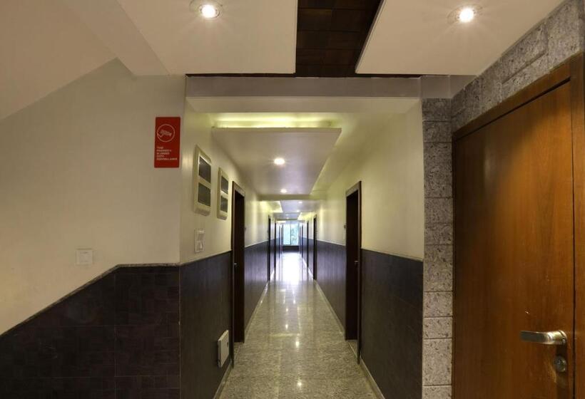 בית מלון כפרי Collection O Satyan Inn