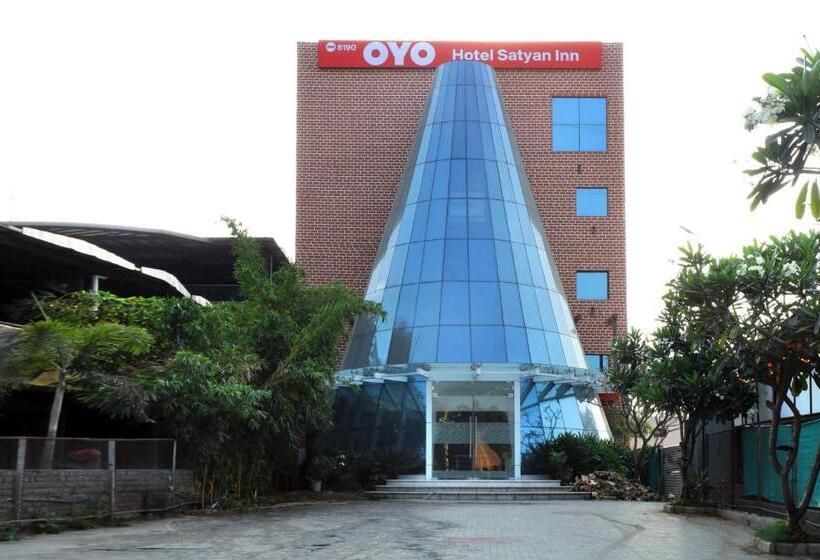 فندق Collection O Satyan Inn