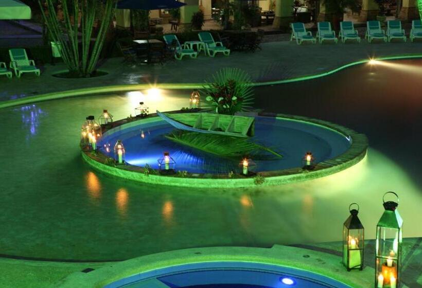 Отель Y Spa Santa Fe Colonial