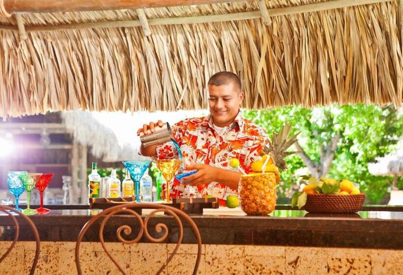 Отель Y Spa Santa Fe Colonial