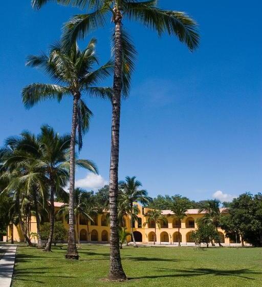 Отель Y Spa Santa Fe Colonial