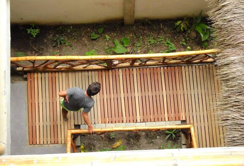 La Facha Hostel Restaurant Surf