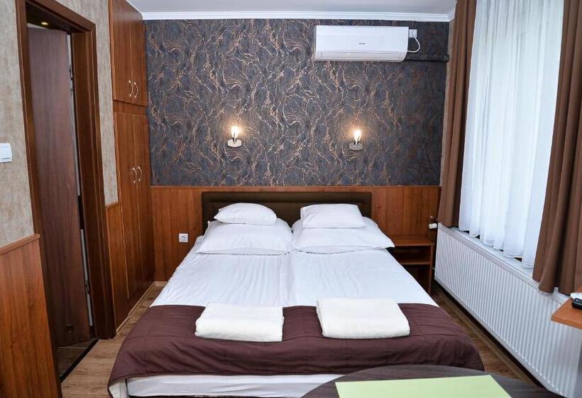 Média Panzió és Apartmanház