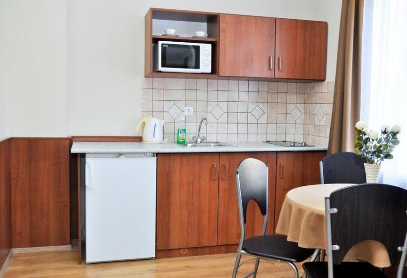 Média Panzió és Apartmanház