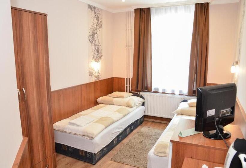 Média Panzió és Apartmanház