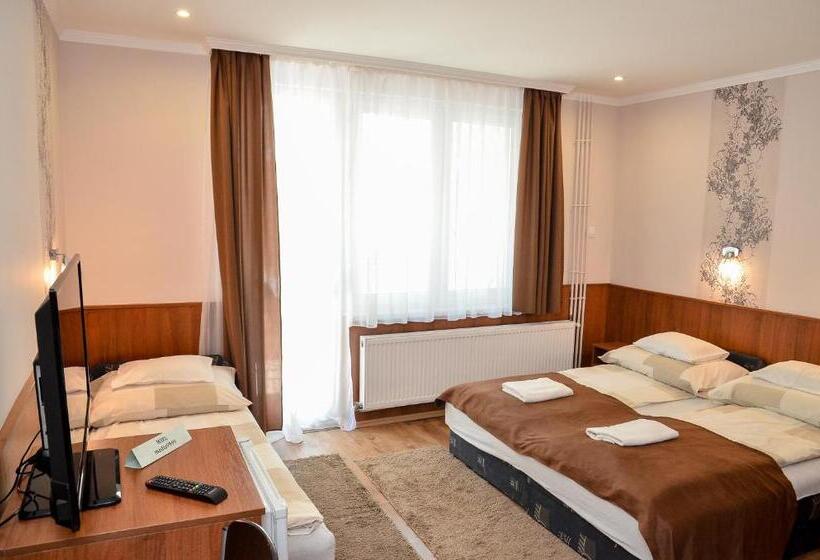 Média Panzió és Apartmanház