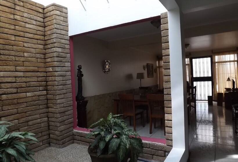 پانسیون Casa Memo