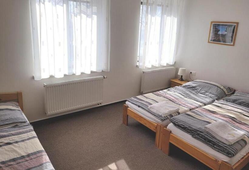 פנסיון Chalupa Chiranka