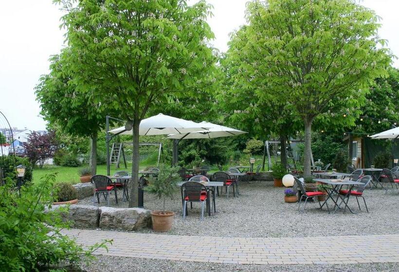 ペンション Gastehaus Am Wasserpark