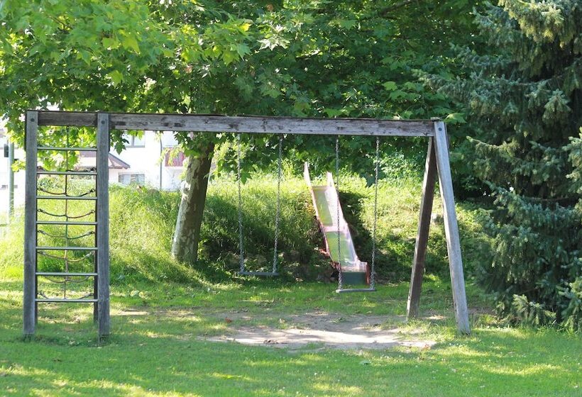 ペンション Gastehaus Am Wasserpark